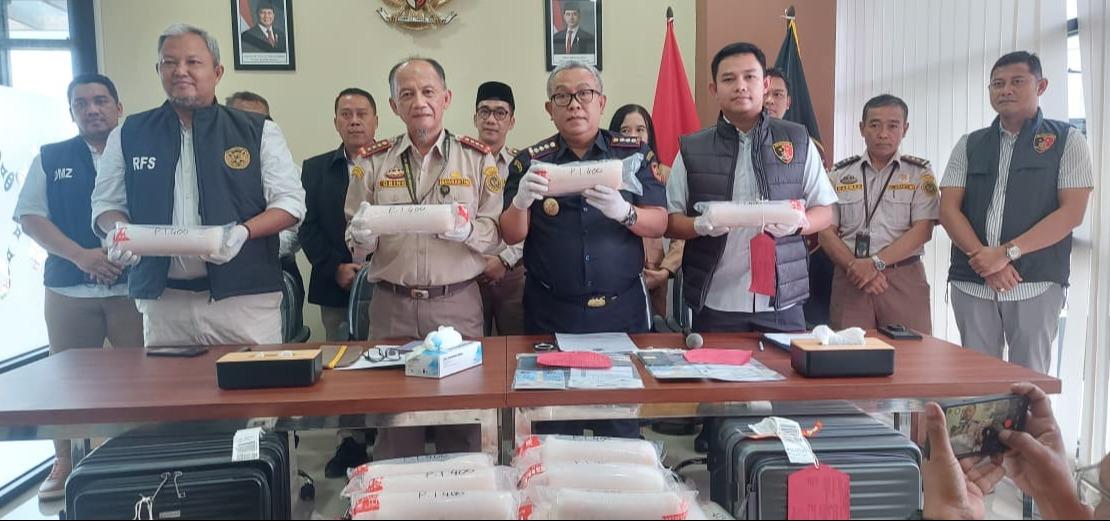 Digagalkan di YIA, 54 Ribu Benih Bening Lobster Nyaris Terbang ke Singapura