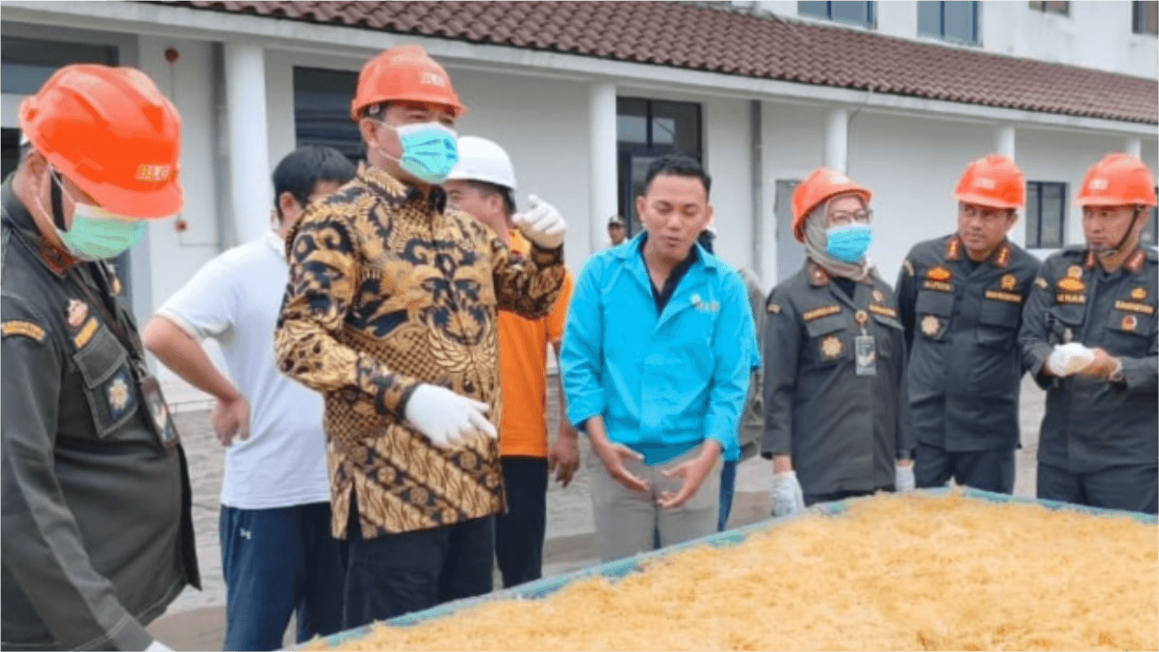 Kepala Badan Karantina Indonesia Tinjau Pabrik Rumput Laut Terbesar se-Asia Tenggara di Pinrang