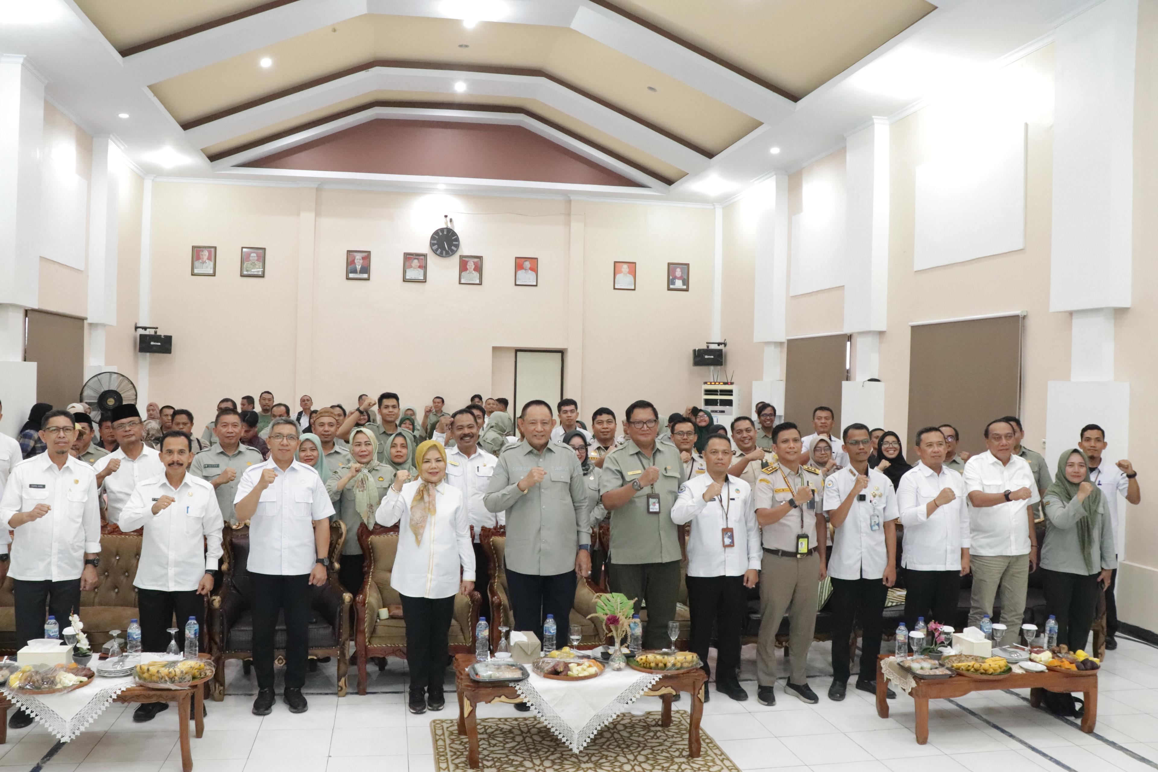 Hadiri Kunjungan Gubernur–Wagub, Paparkan Capaian Kinerja