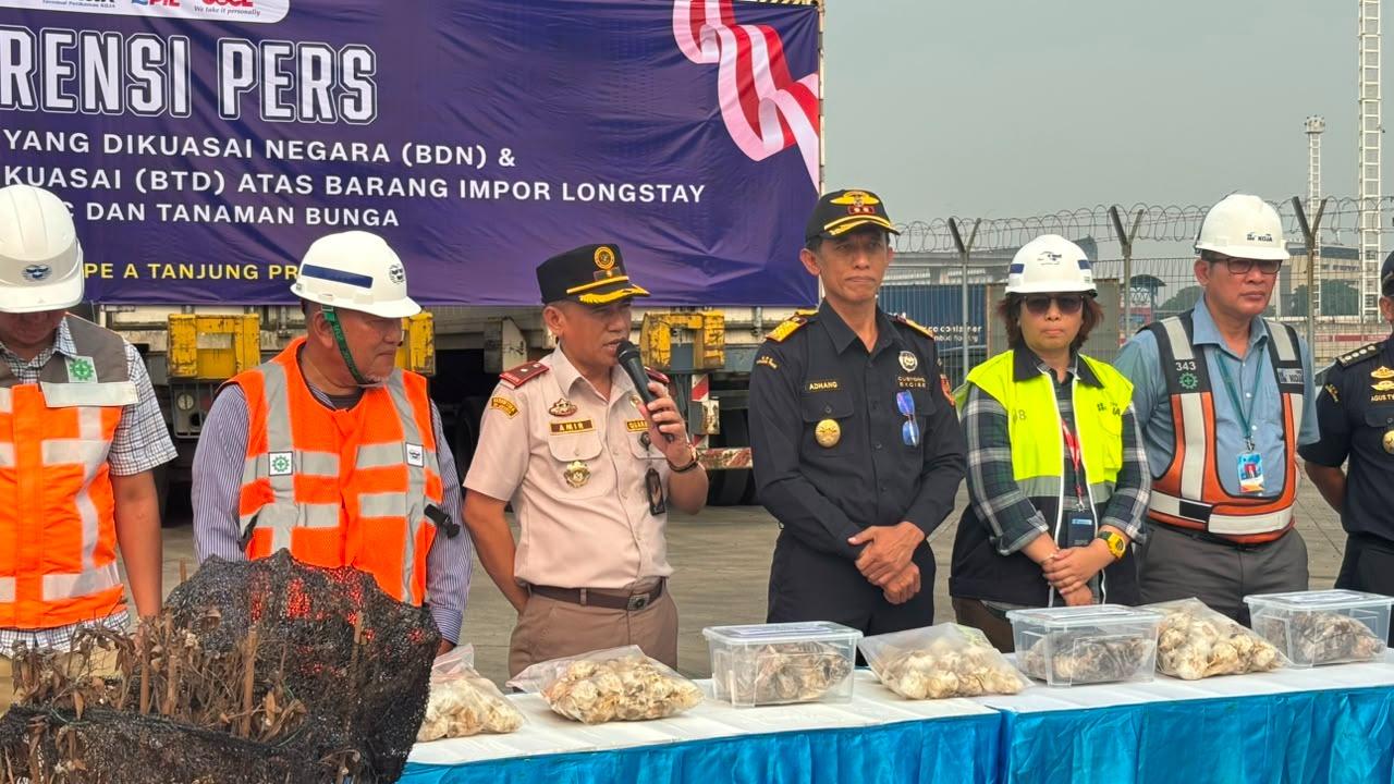 Kolaborasi Karantina dan Bea Cukai, Kontainer Longstay Jadi Target Pemusnahan Barang Ilegal