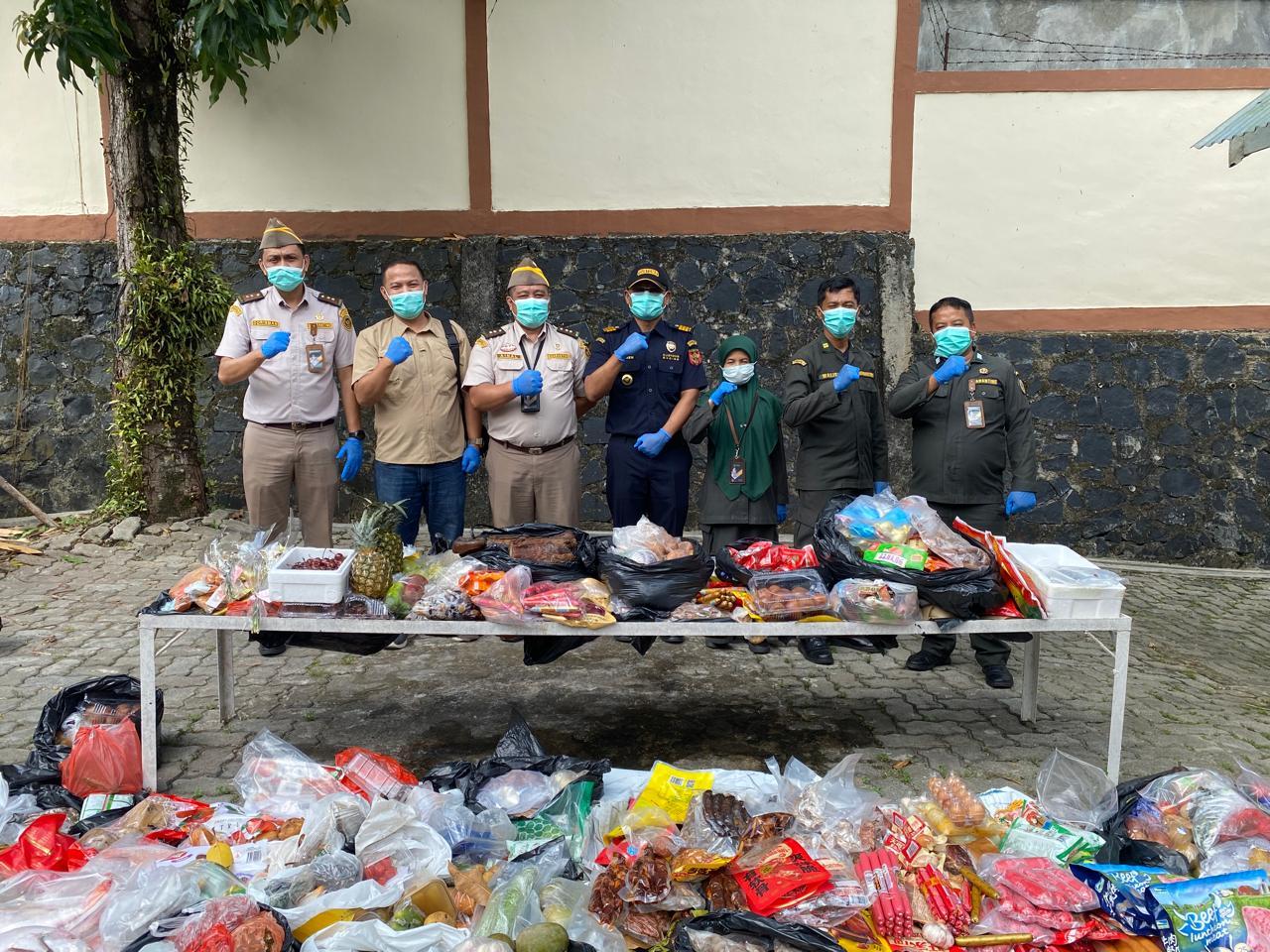 Ancaman Tak Terlihat dari Barang Bawaan Penumpang, Karantina Kepri Musnahkan 145,93 Kg Komoditas
