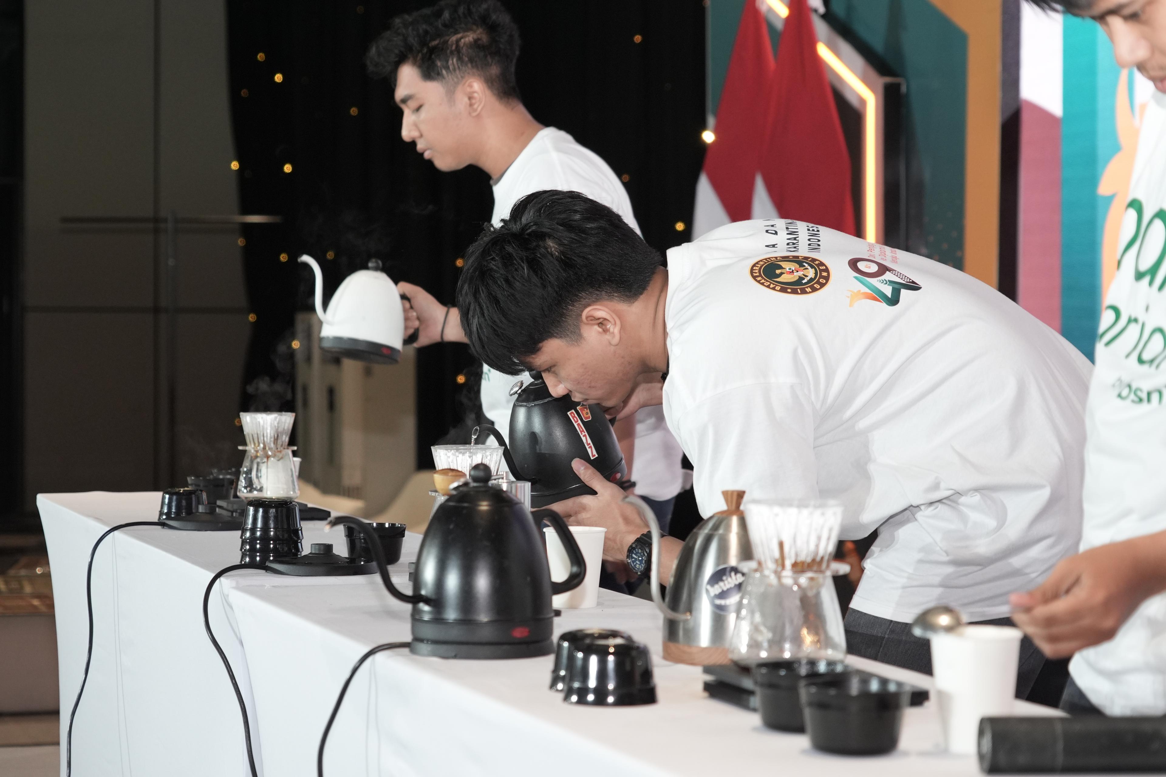 Seni Menyeduh Kopi Manual Meriahkan IQExpo 2026, Angkat Cita Rasa Kopi Lokal