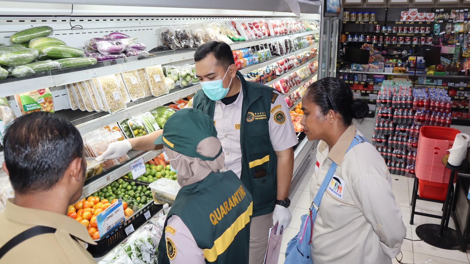 Karantina Maluku Bersama Tim Terpadu Sidak Pasar, Jamin Keamanan Pangan Ramadan 2026