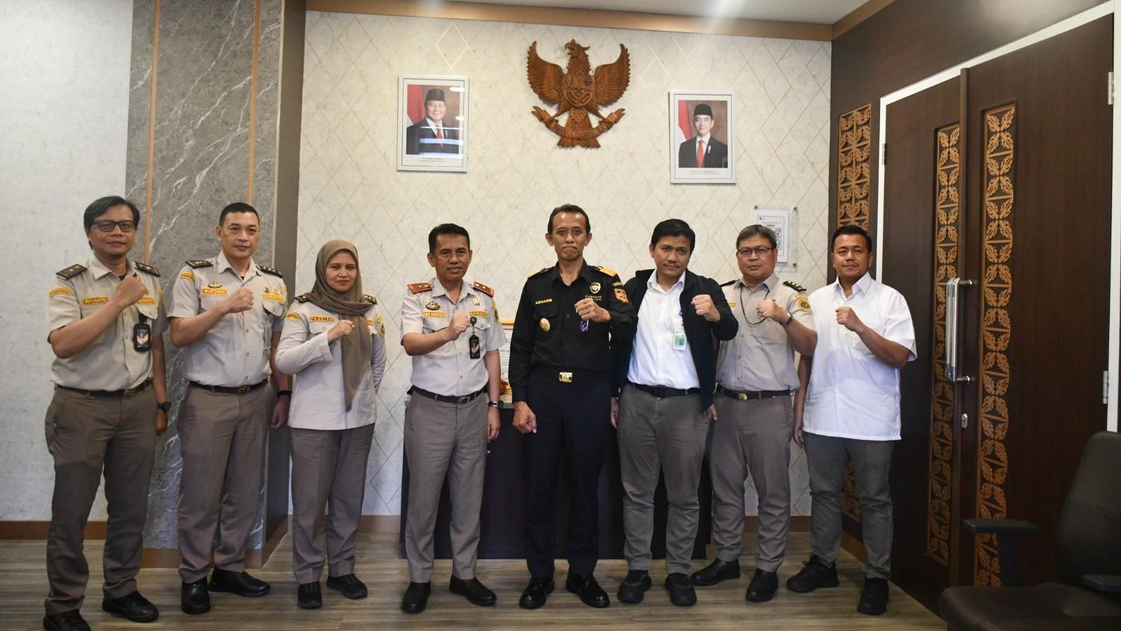 Sinergi Karantina dan Bea Cukai dalam Pengawasan Maksimum dan Layanan yang Optimal